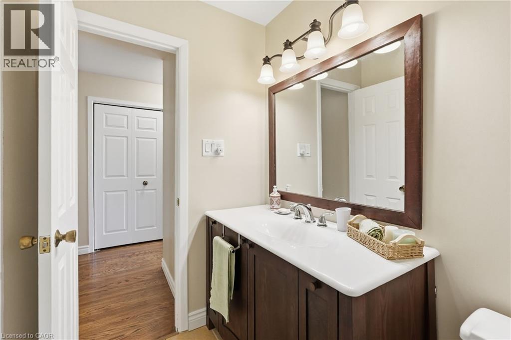 1538 Westminster Place, Burlington, Ontario  L7P 2B5 - Photo 26 - 40841951