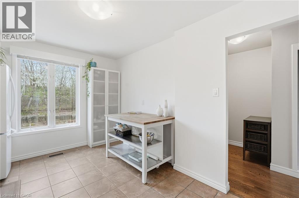 1538 Westminster Place, Burlington, Ontario  L7P 2B5 - Photo 9 - 40841951
