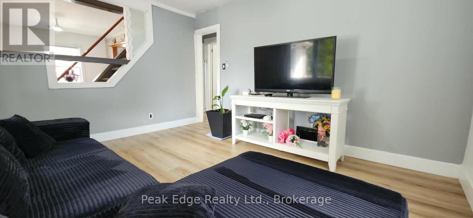 281 6th Street, Hanover, Ontario  N4N 1C3 - Photo 12 - X13474598