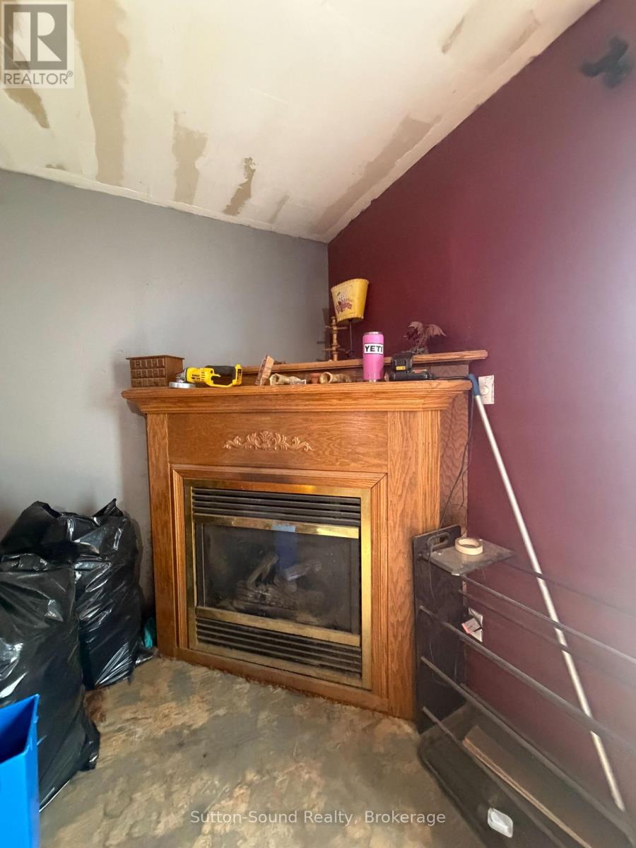 1271 2nd Avenue E, Owen Sound, Ontario  N4K 2J2 - Photo 2 - X13474648