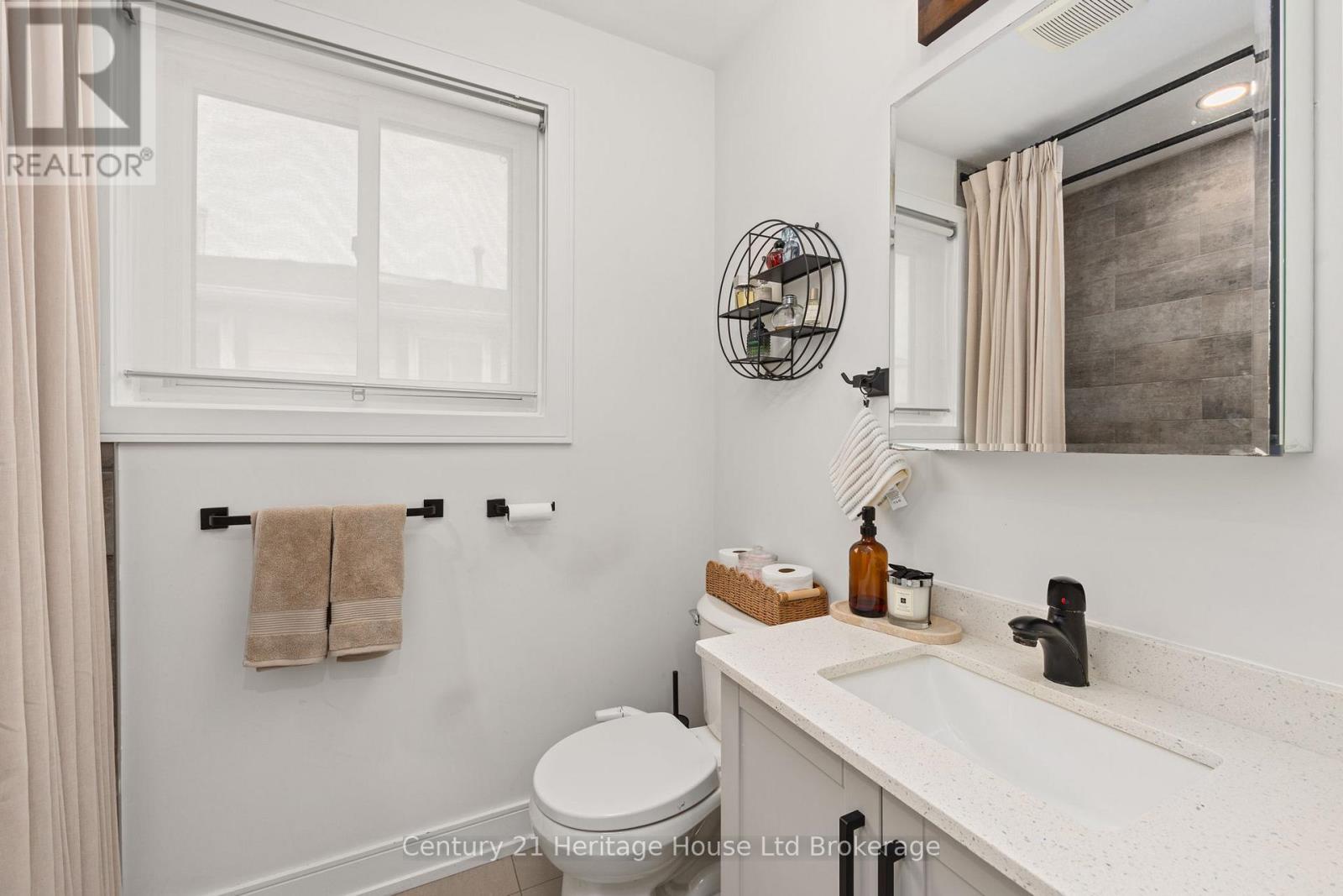 9 San Vito Way, Toronto, Ontario  M3L 2G7 - Photo 21 - W13474490