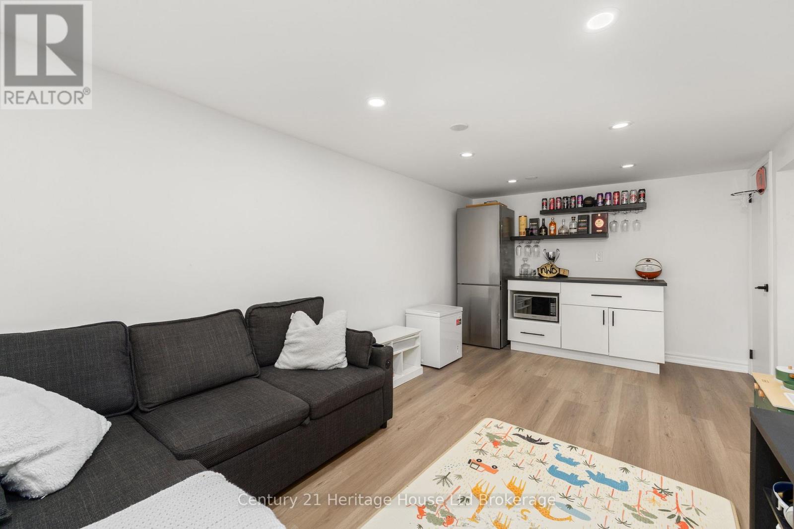 9 San Vito Way, Toronto, Ontario  M3L 2G7 - Photo 24 - W13474490