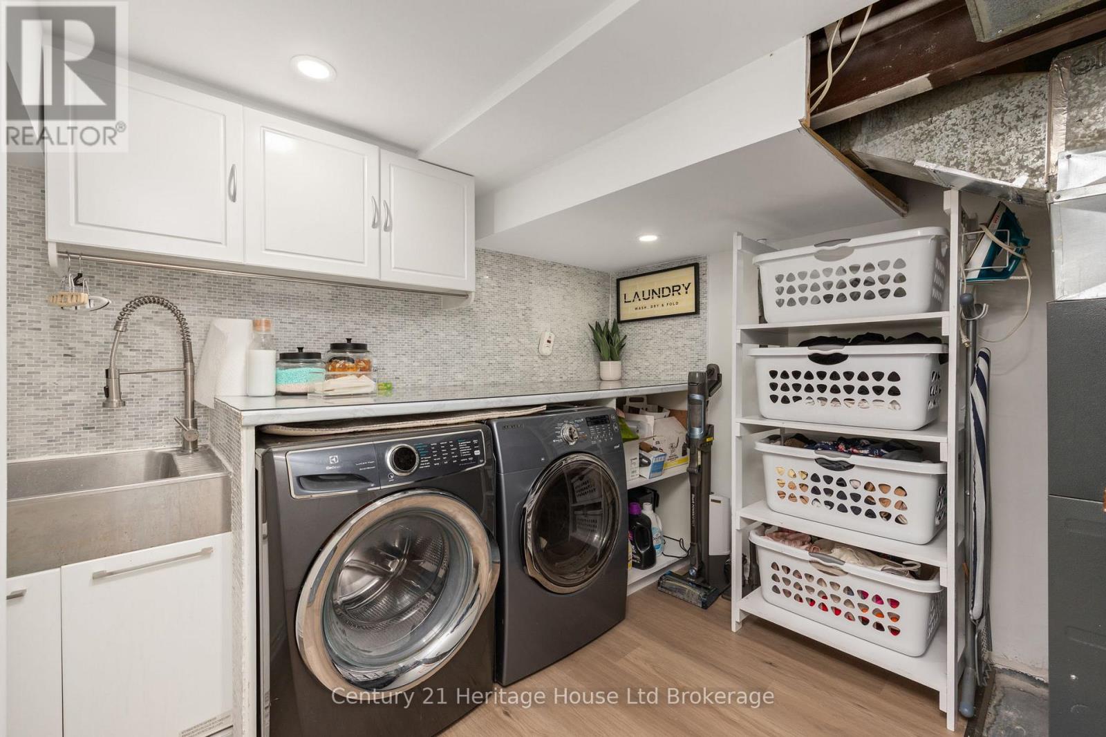 9 San Vito Way, Toronto, Ontario  M3L 2G7 - Photo 25 - W13474490