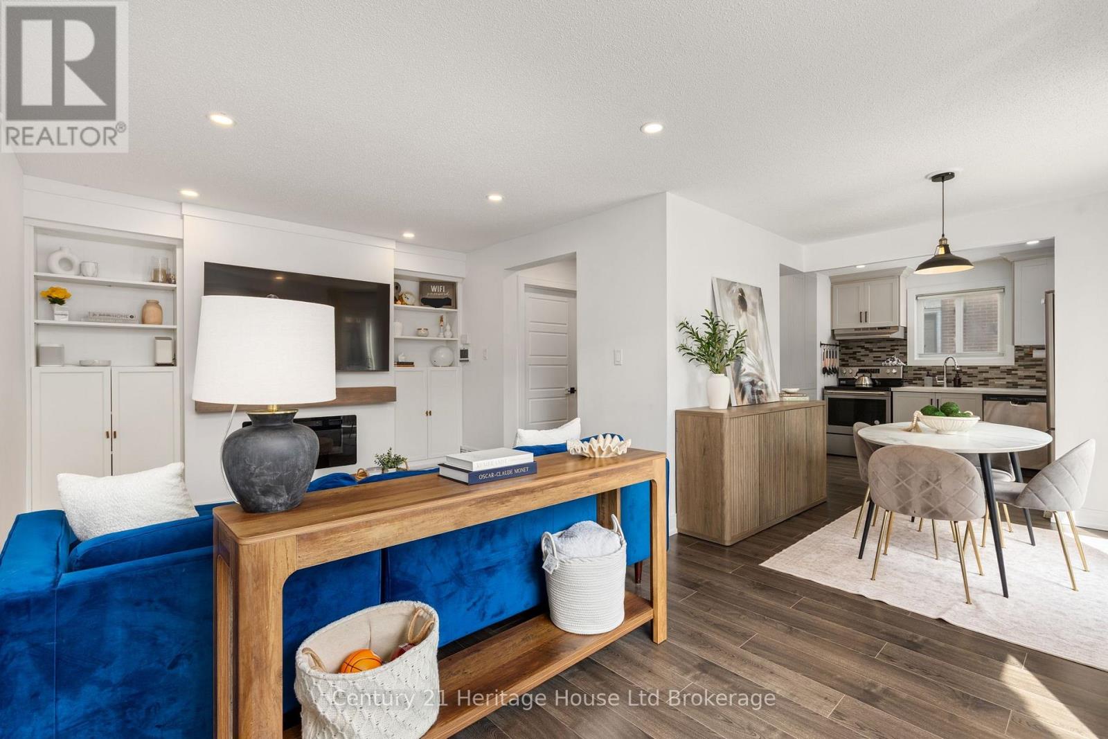 9 San Vito Way, Toronto, Ontario  M3L 2G7 - Photo 9 - W13474490
