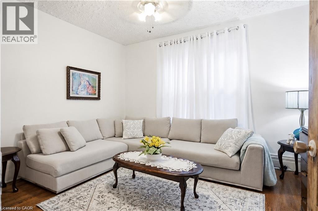 257 Ontario Street, Stratford, Ontario  N5A 3H6 - Photo 16 - 40841615