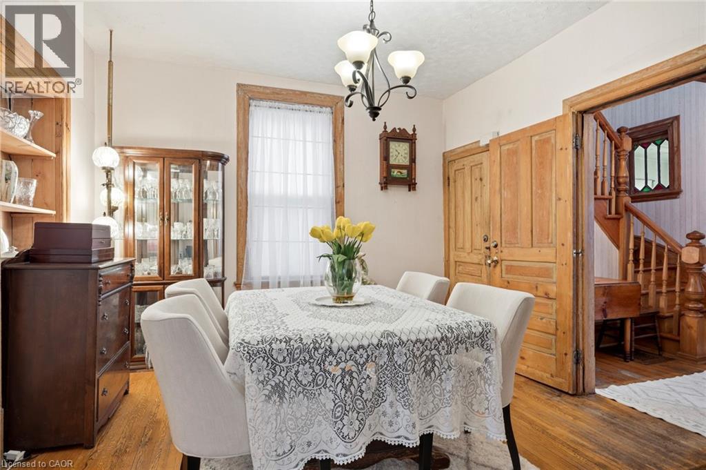 257 Ontario Street, Stratford, Ontario  N5A 3H6 - Photo 17 - 40841615