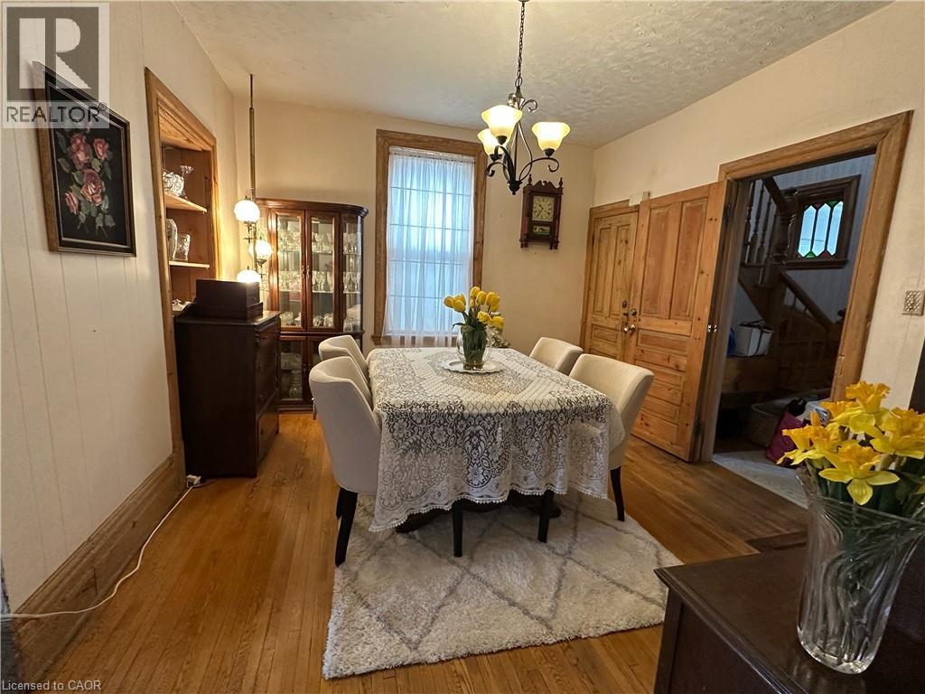 257 Ontario Street, Stratford, Ontario  N5A 3H6 - Photo 18 - 40841615