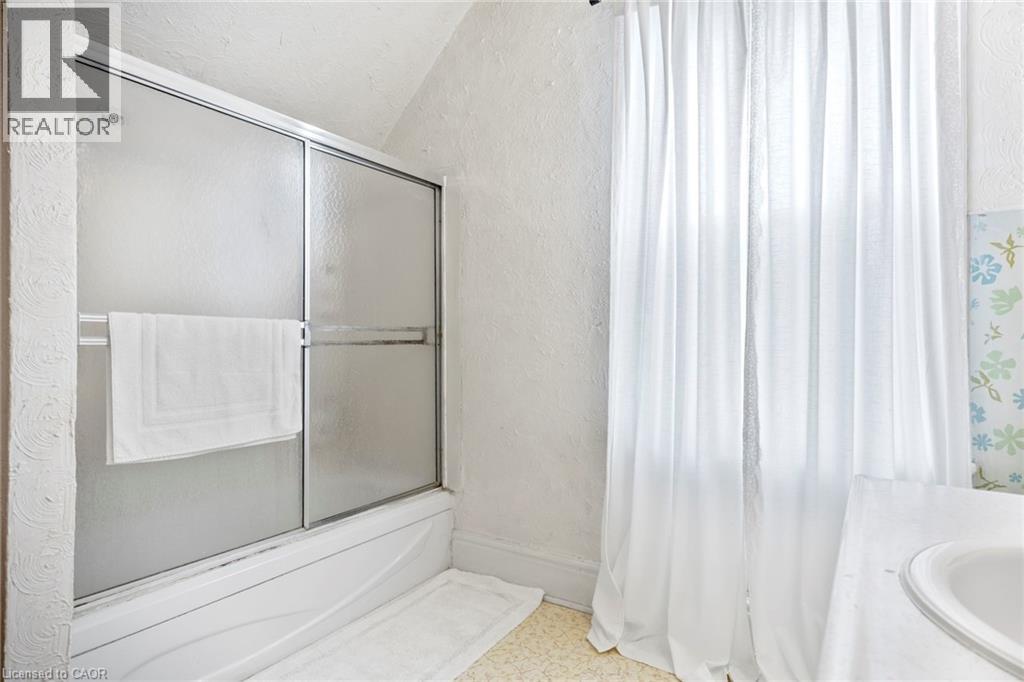 257 Ontario Street, Stratford, Ontario  N5A 3H6 - Photo 28 - 40841615