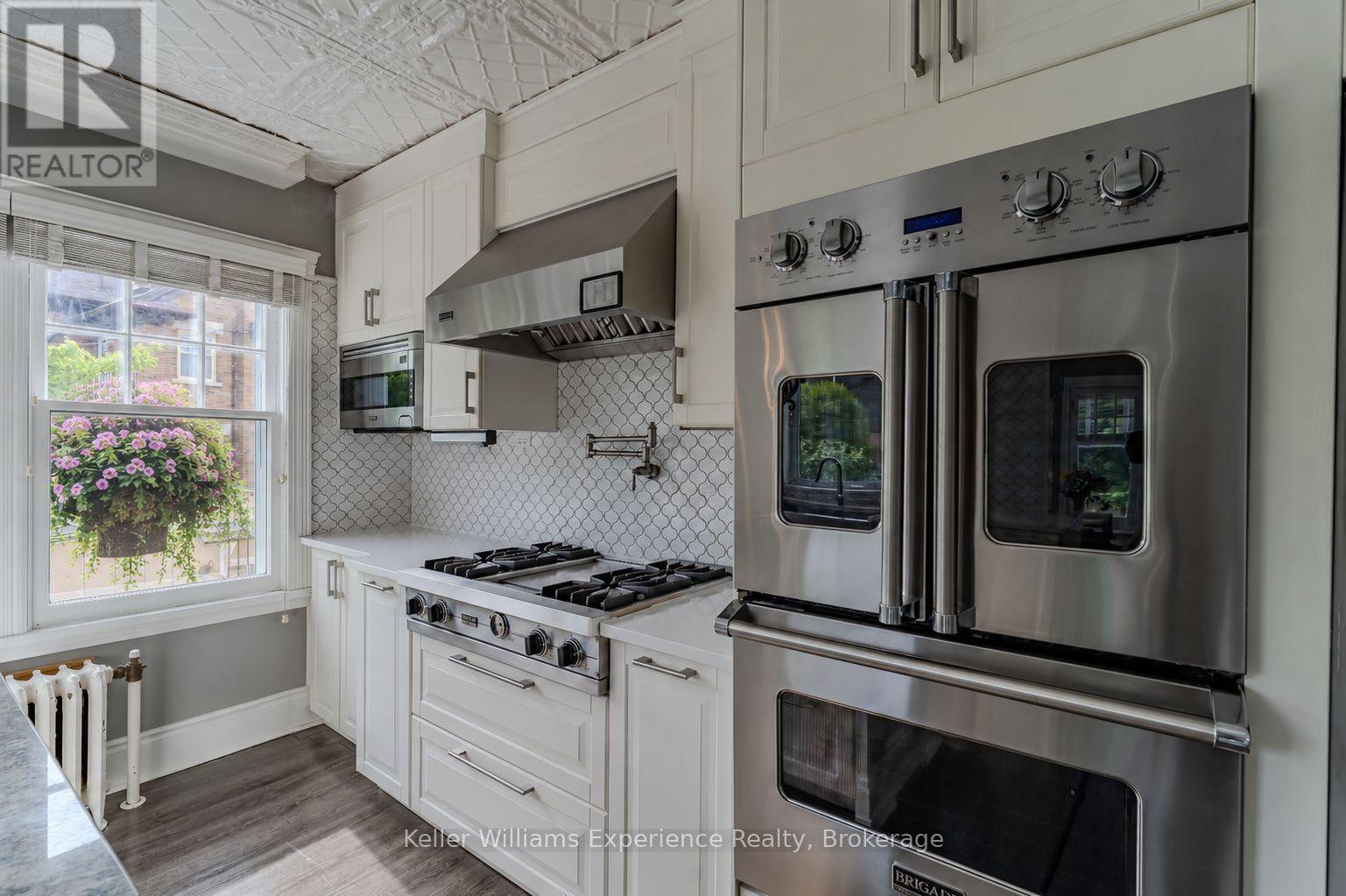 85 10th Street, Hanover, Ontario  N4N 1M9 - Photo 12 - X13474806