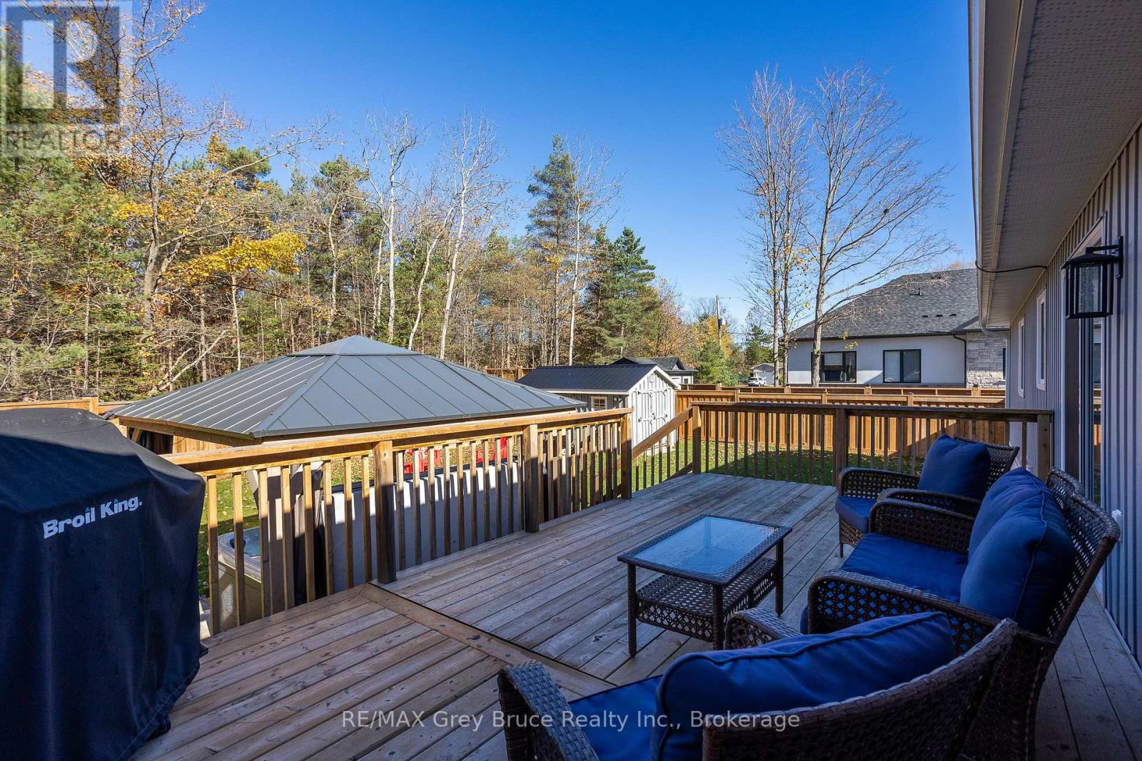 611 Sixth Street N, South Bruce Peninsula, Ontario  N0H 2G0 - Photo 11 - X13474898