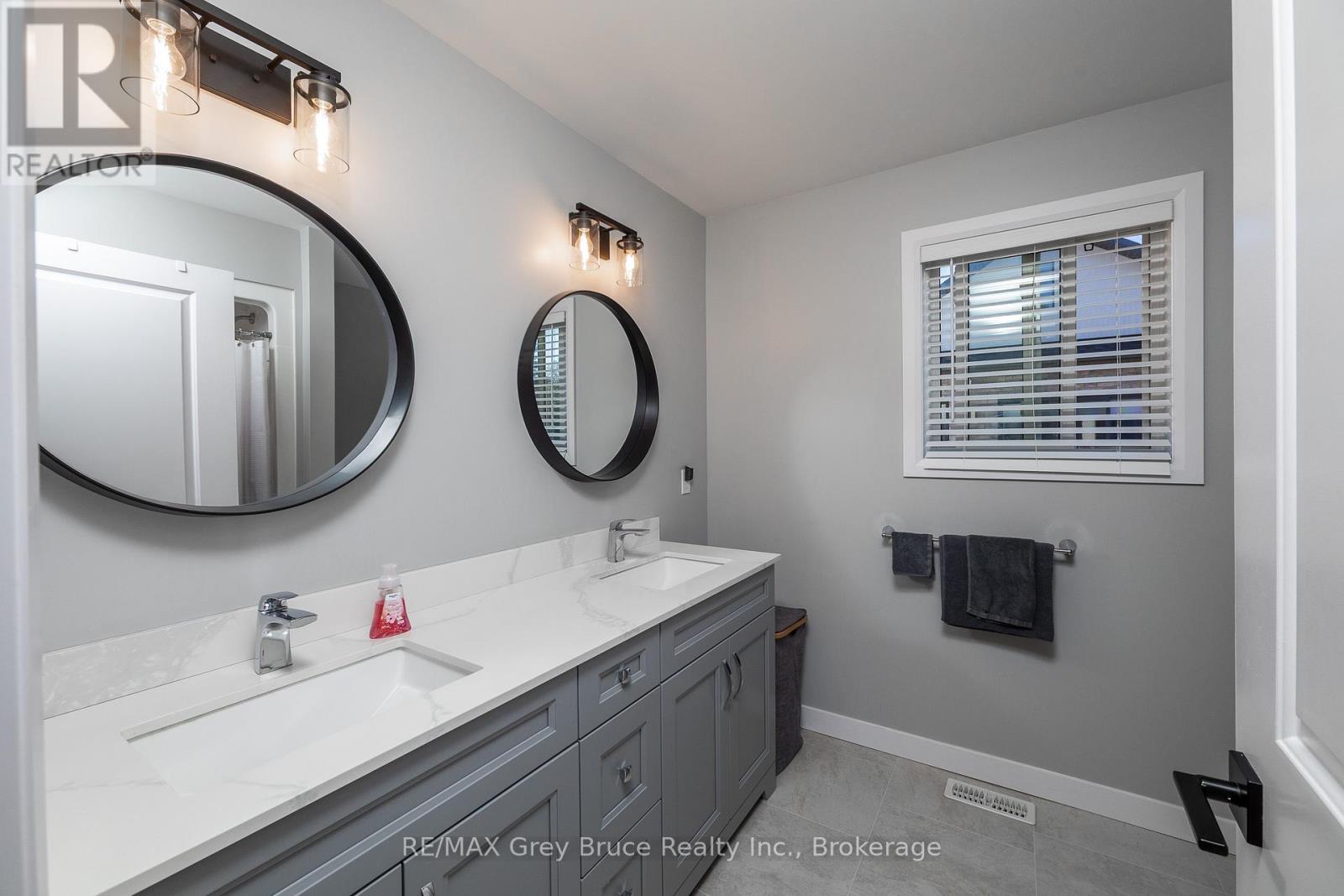 611 Sixth Street N, South Bruce Peninsula, Ontario  N0H 2G0 - Photo 24 - X13474898