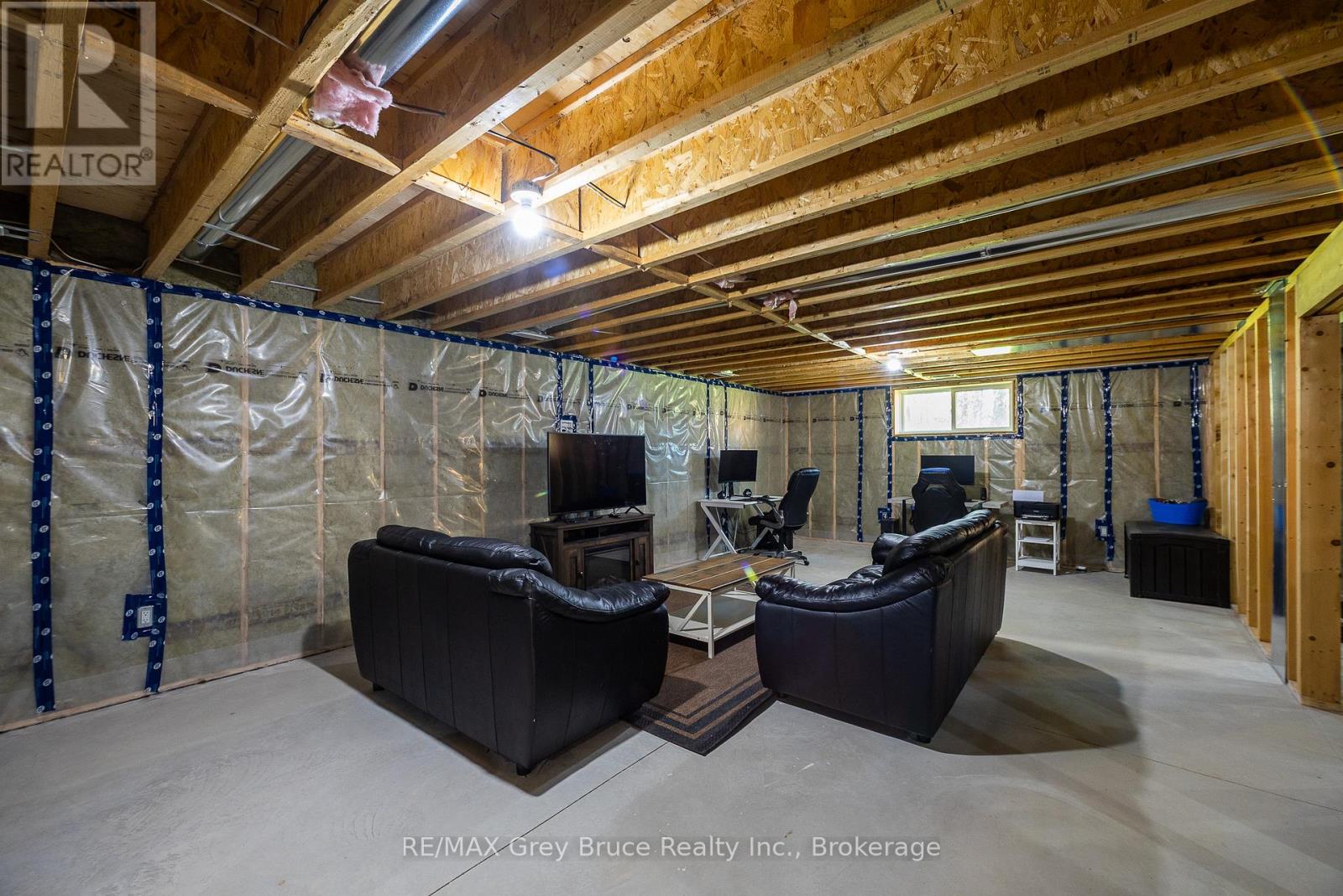 611 Sixth Street N, South Bruce Peninsula, Ontario  N0H 2G0 - Photo 32 - X13474898