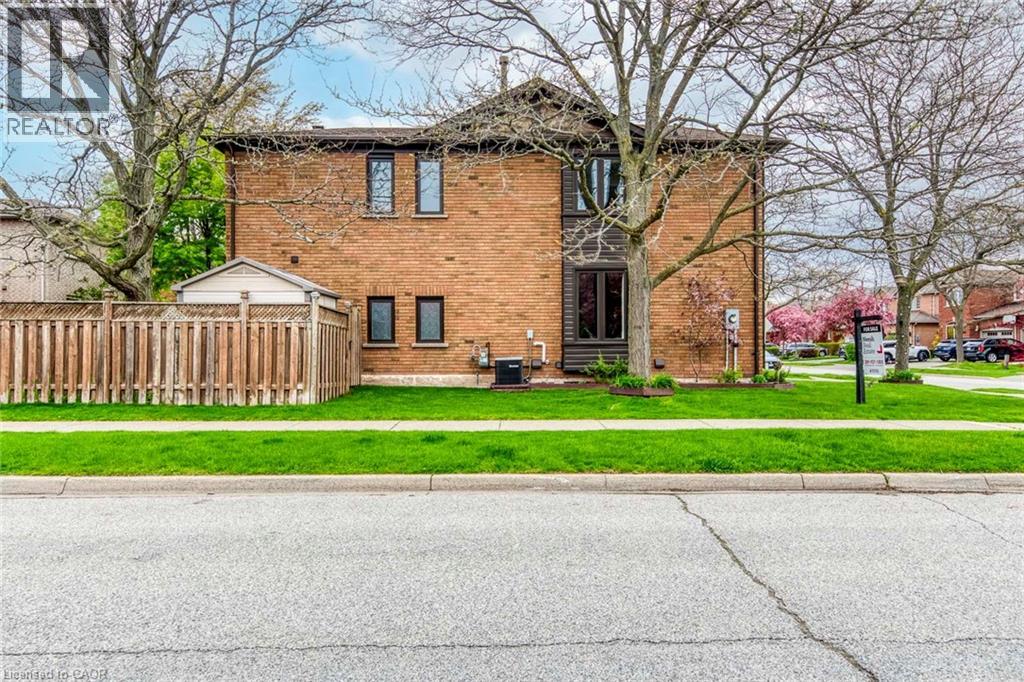 1209 Old Oak Drive, Oakville, Ontario  L6M 3K6 - Photo 4 - 40841991