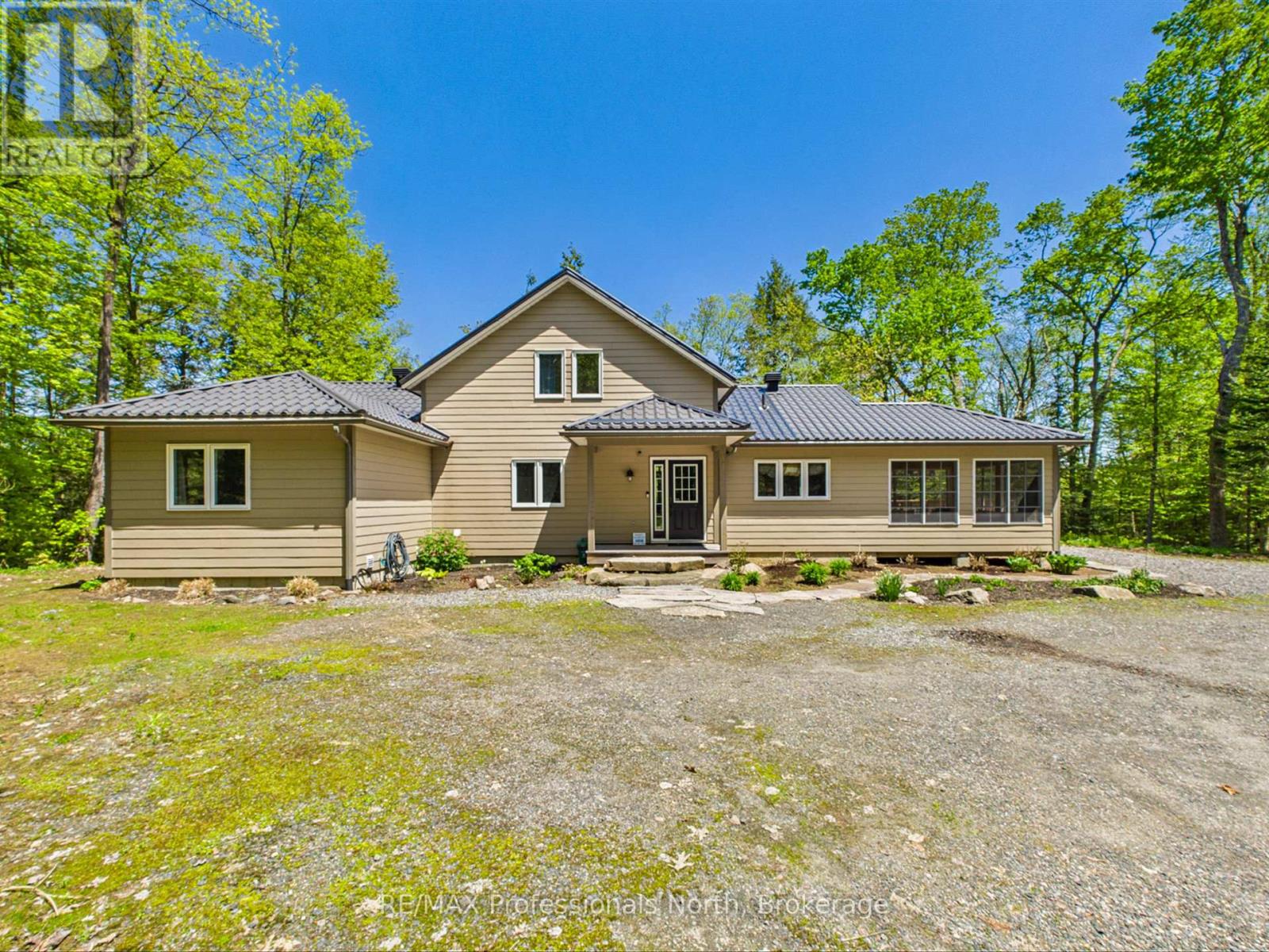 1215 118 Highway E, Bracebridge, Ontario  P1L 0K3 - Photo 36 - X13475226