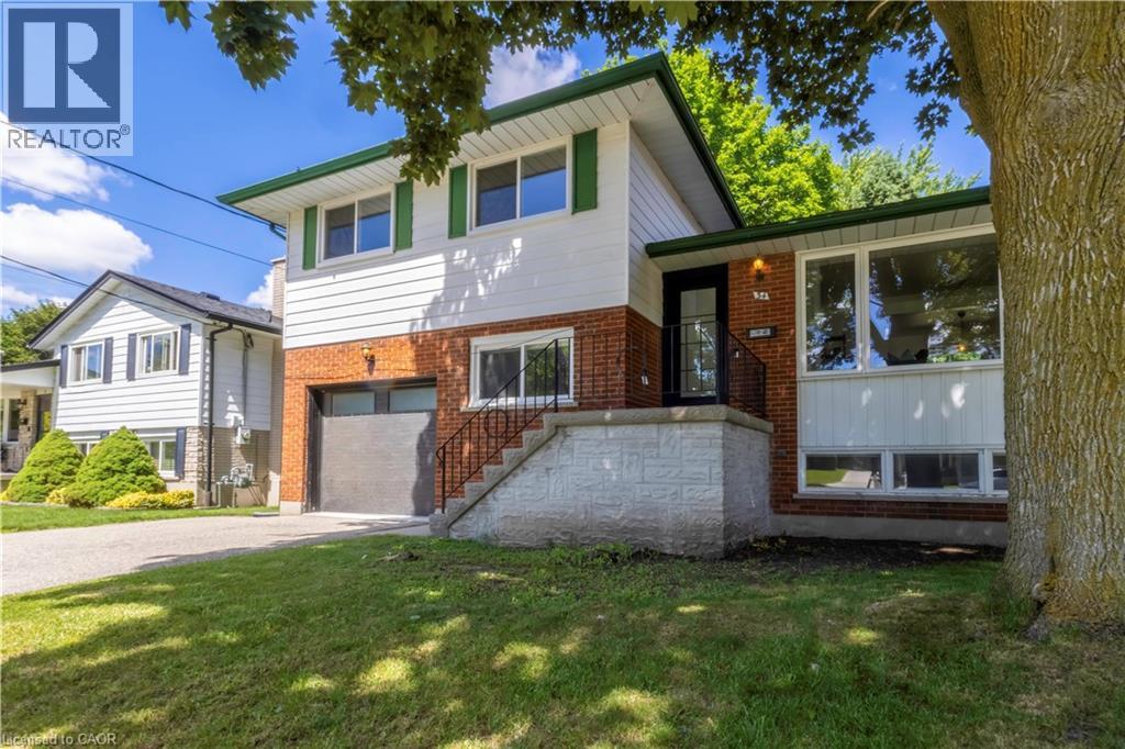 34 Golfview Road, Guelph, Ontario  N1E 1A6 - Photo 2 - 40841731
