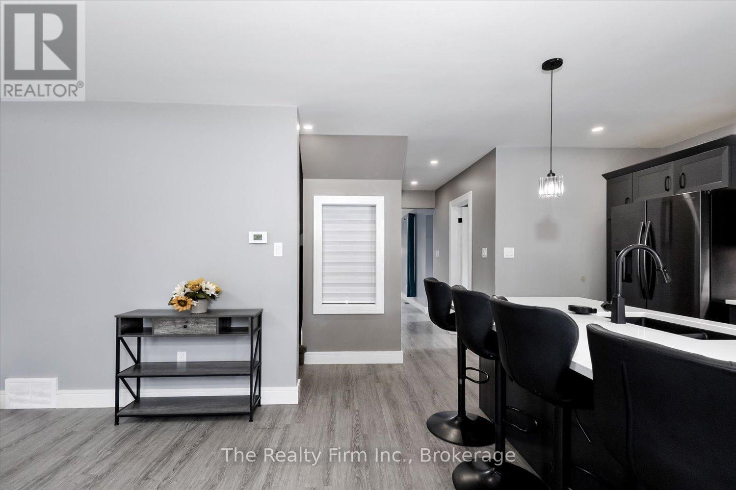 374 West Gore Street, Stratford, Ontario  N5A 1L1 - Photo 14 - X13475434