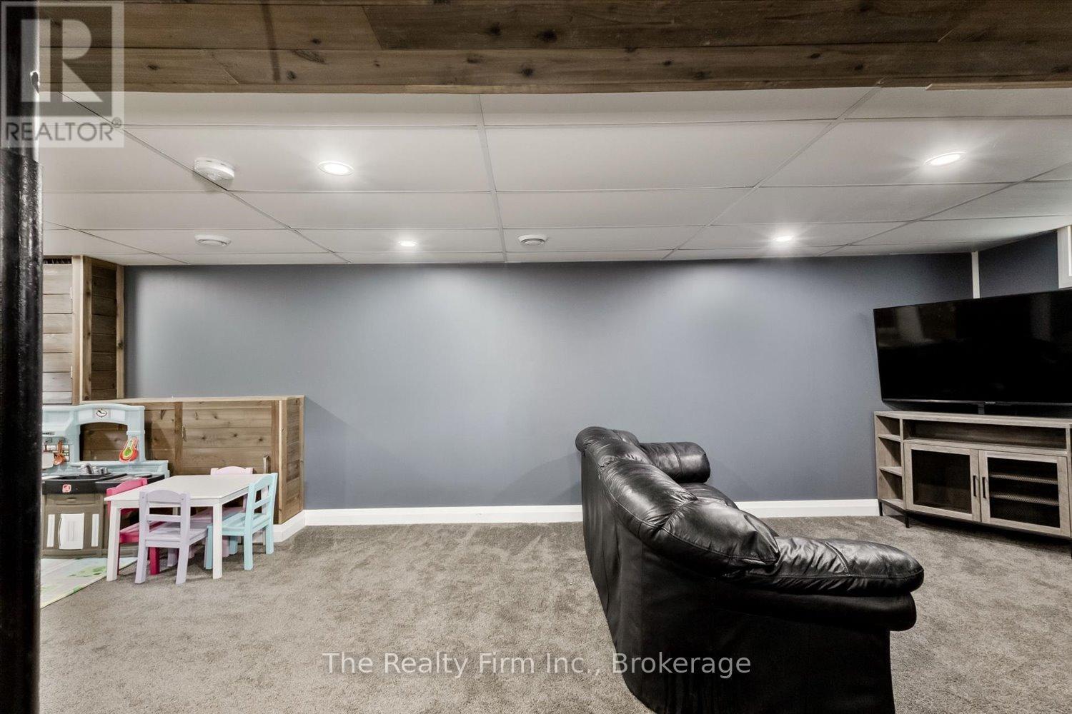 374 West Gore Street, Stratford, Ontario  N5A 1L1 - Photo 20 - X13475434