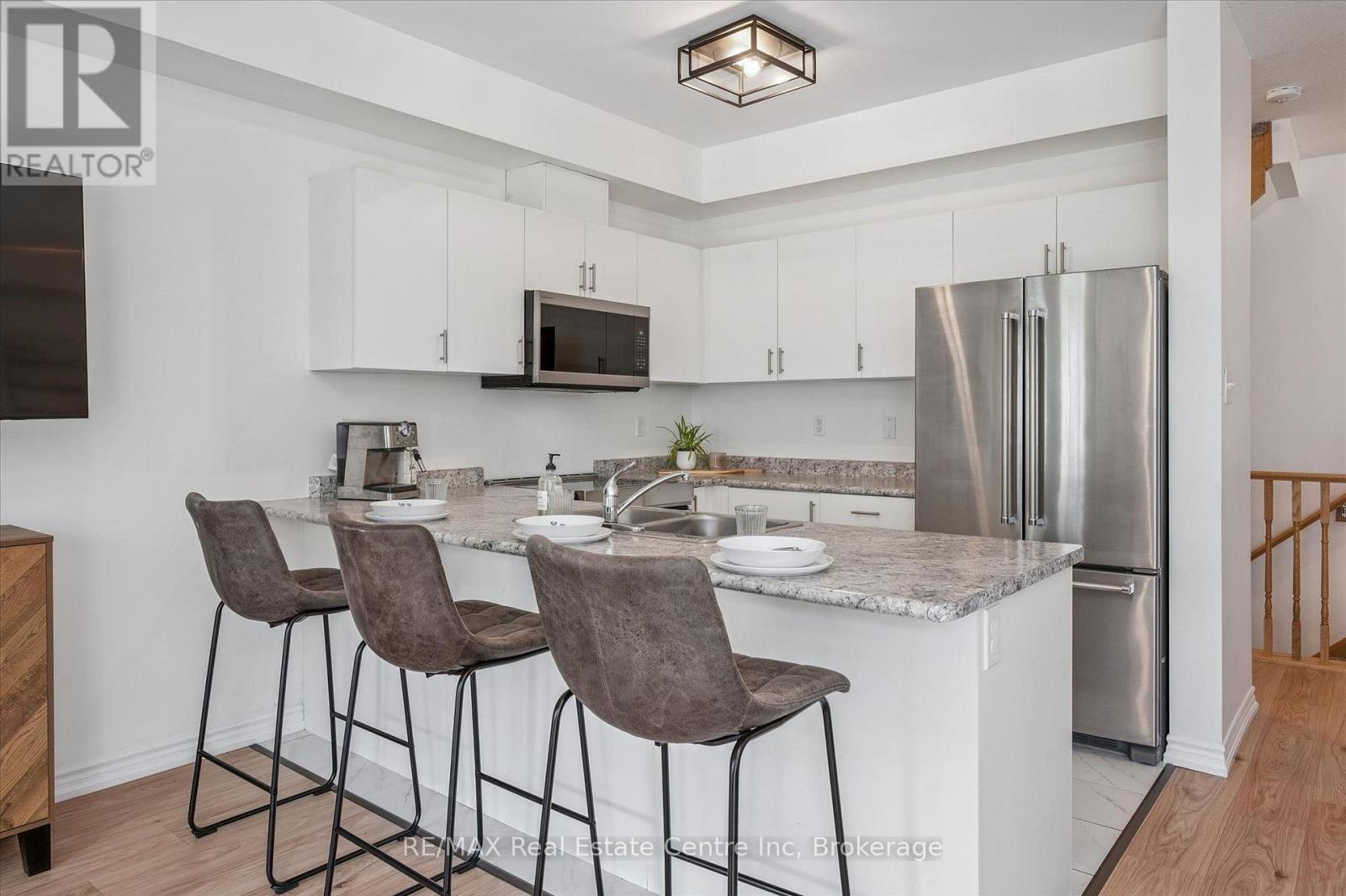 30 - 88 Decorso Drive, Guelph, Ontario  N1L 0A1 - Photo 5 - X13475494