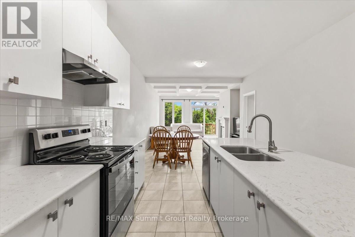 118 Stonebrook Way, Grey Highlands, Ontario  N0C 1H0 - Photo 3 - X13475616