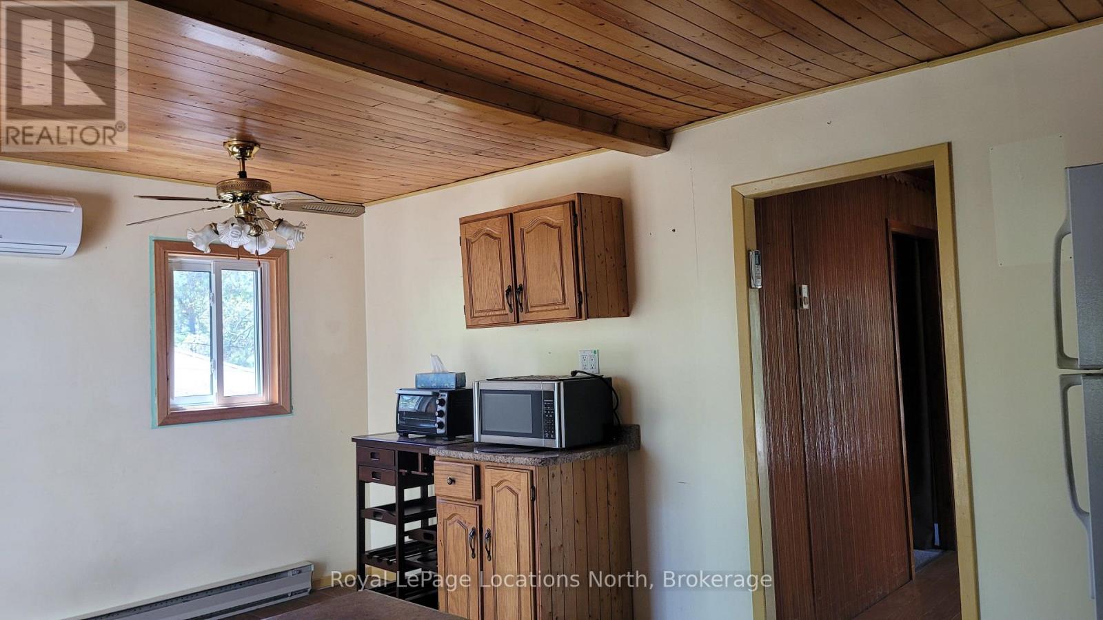 25 Balmoral Avenue, Tiny, Ontario  L0L 1P1 - Photo 11 - S13475982