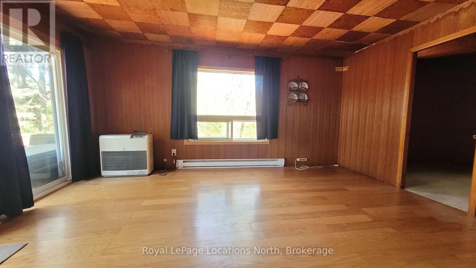 25 Balmoral Avenue, Tiny, Ontario  L0L 1P1 - Photo 13 - S13475982