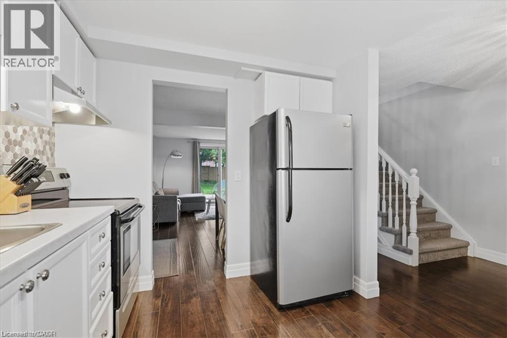 207 B Auburn Drive, Waterloo, Ontario  N2K 3T1 - Photo 4 - 40842043