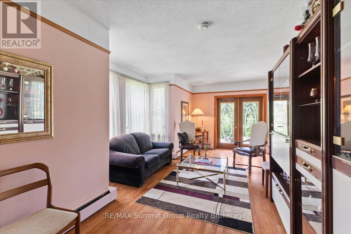 774549 Highway 10, Grey Highlands, Ontario  N0C 1H0 - Photo 11 - X13476154