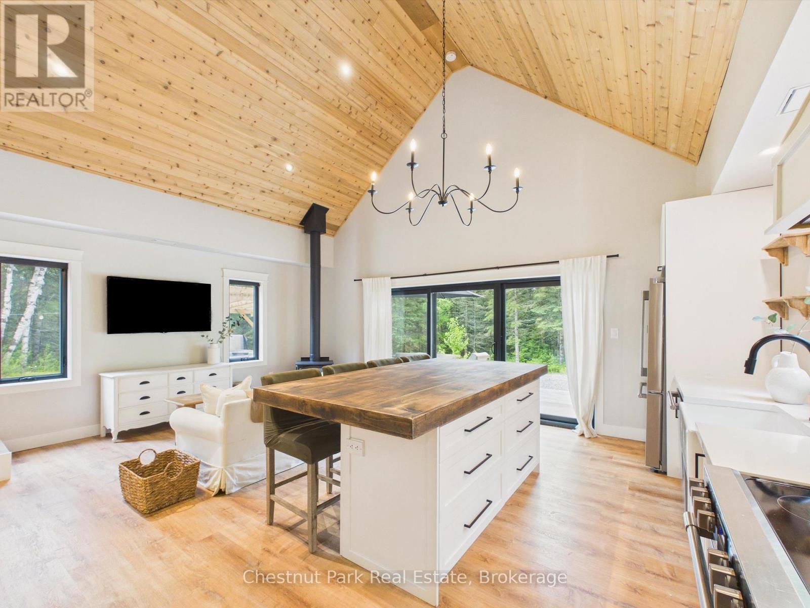 622 Fish Lake Road, Huntsville, Ontario  P1H 2J6 - Photo 5 - X13476372