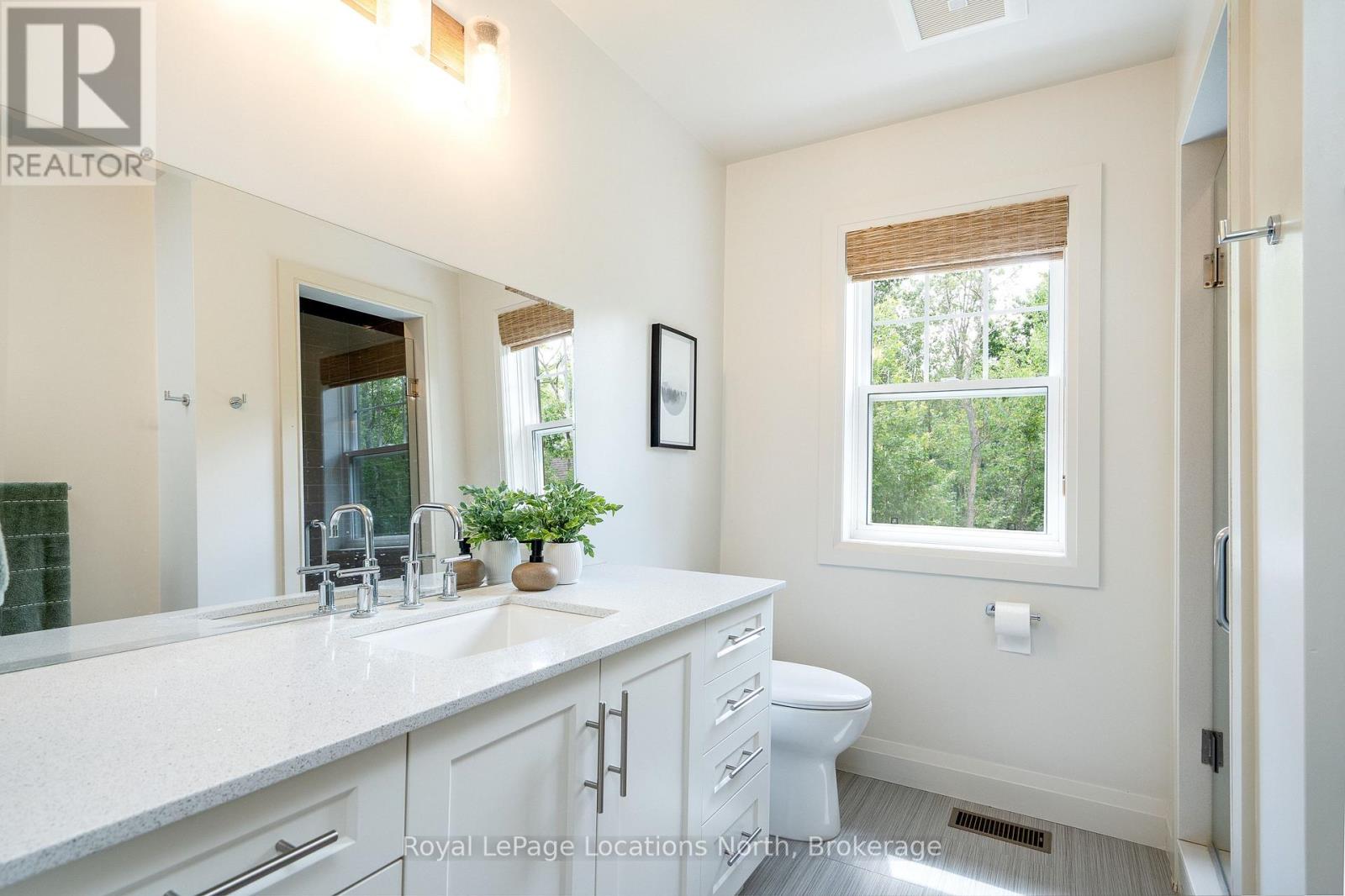 4 Woodview Drive, Clearview, Ontario  L9Y 3Y9 - Photo 30 - S13476610
