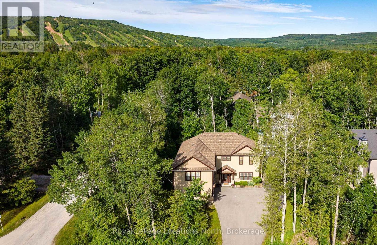 4 Woodview Drive, Clearview, Ontario  L9Y 3Y9 - Photo 47 - S13476610