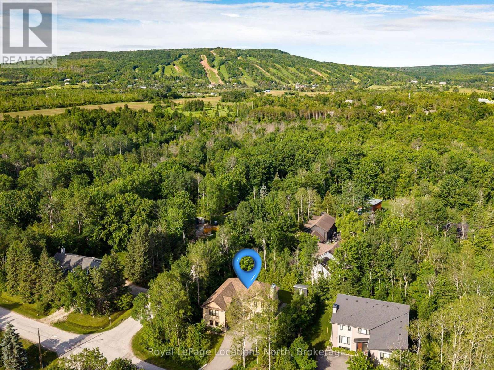 4 Woodview Drive, Clearview, Ontario  L9Y 3Y9 - Photo 8 - S13476610