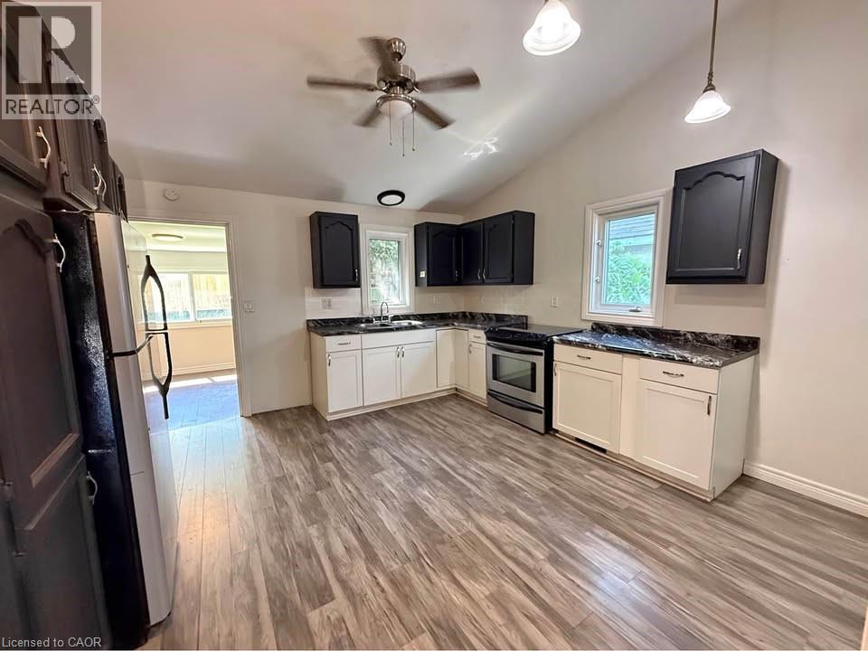 104 Queen Street N, Simcoe, Ontario  N3Y 3Y4 - Photo 2 - 40842137