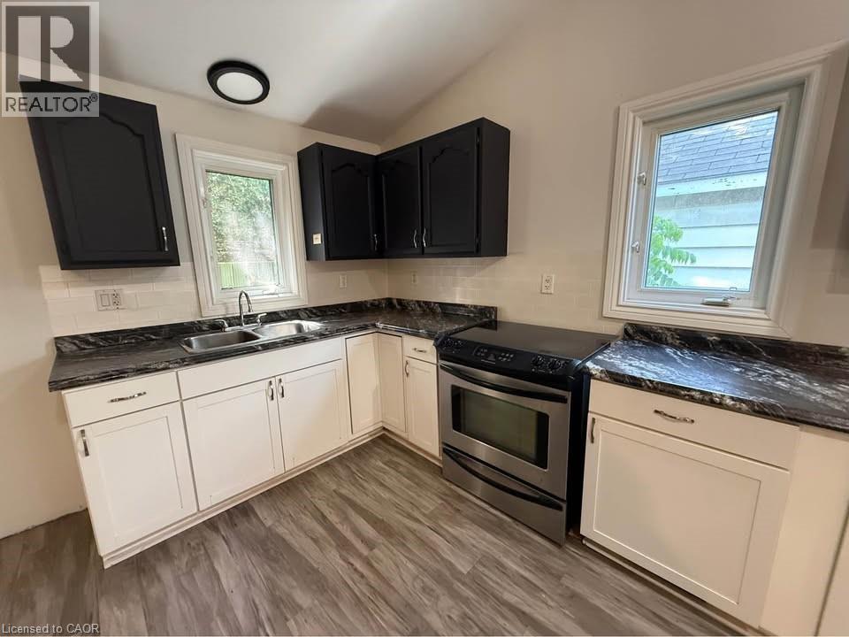 104 Queen Street N, Simcoe, Ontario  N3Y 3Y4 - Photo 3 - 40842137