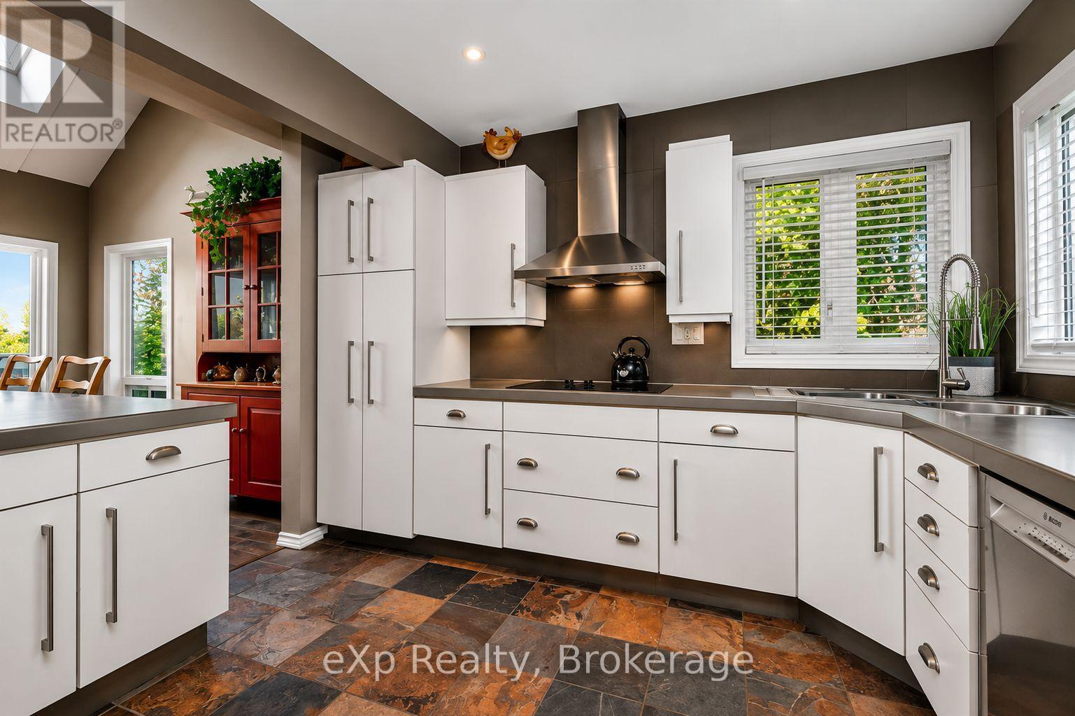 407047 Grey 4 Road, Grey Highlands, Ontario  N0C 1E0 - Photo 18 - X13476664