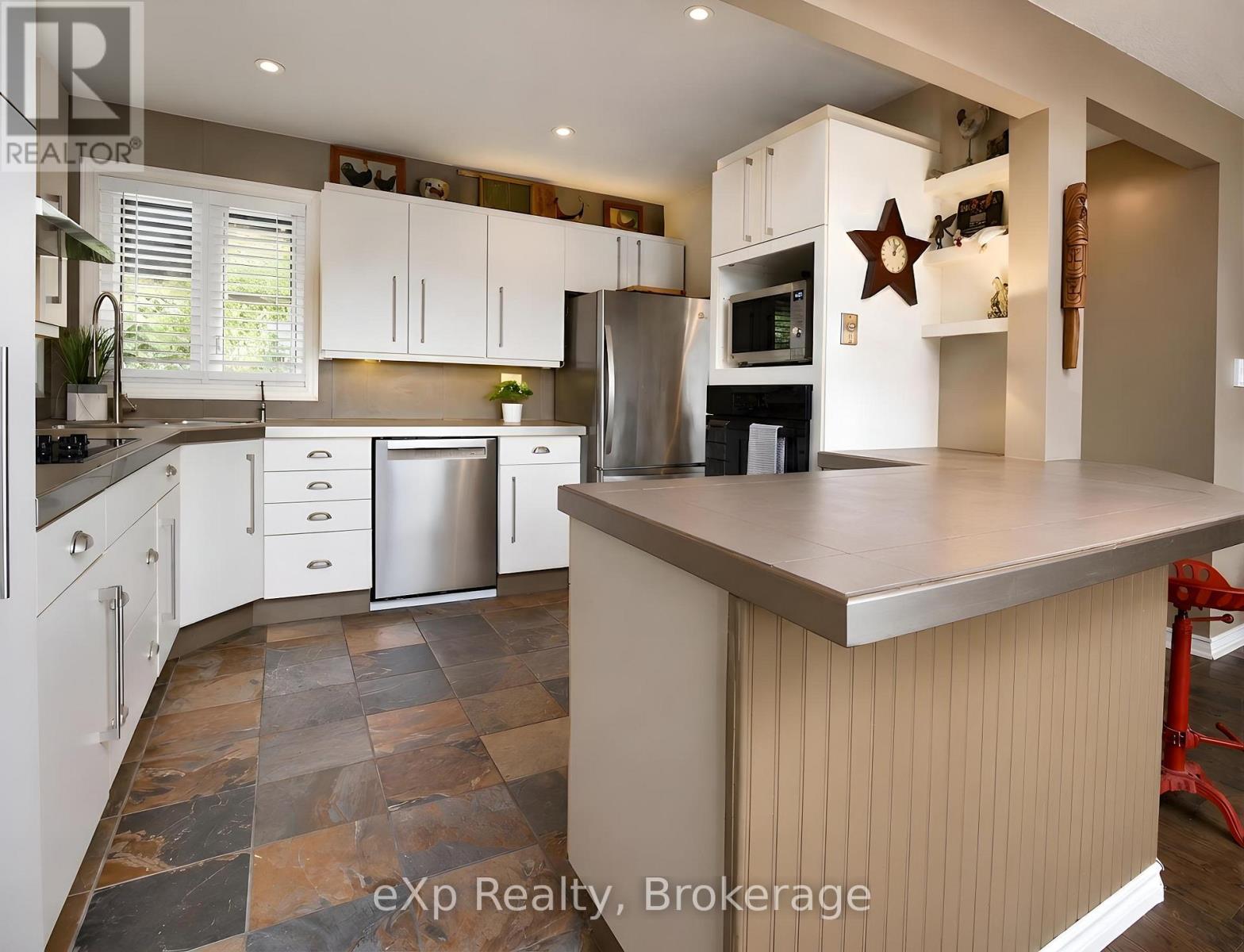 407047 Grey 4 Road, Grey Highlands, Ontario  N0C 1E0 - Photo 21 - X13476664