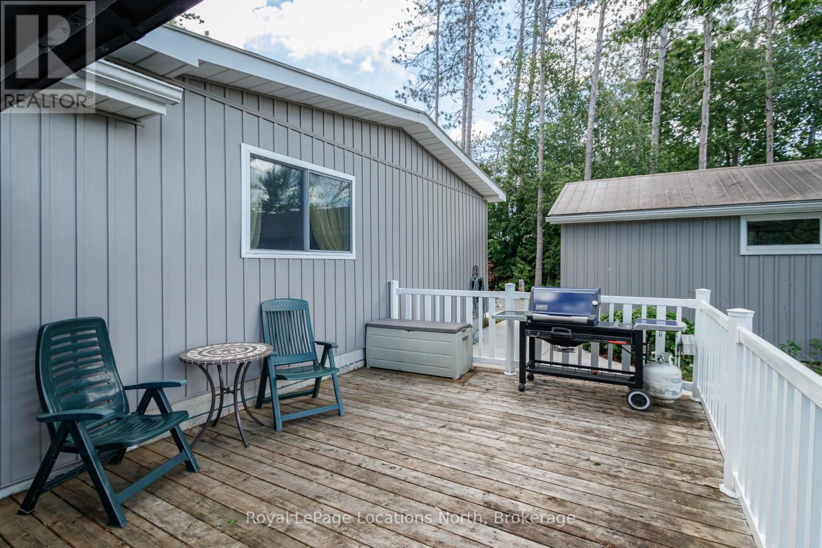 5 Golf Avenue E, Wasaga Beach, Ontario  L9Z 1K2 - Photo 10 - S13476834