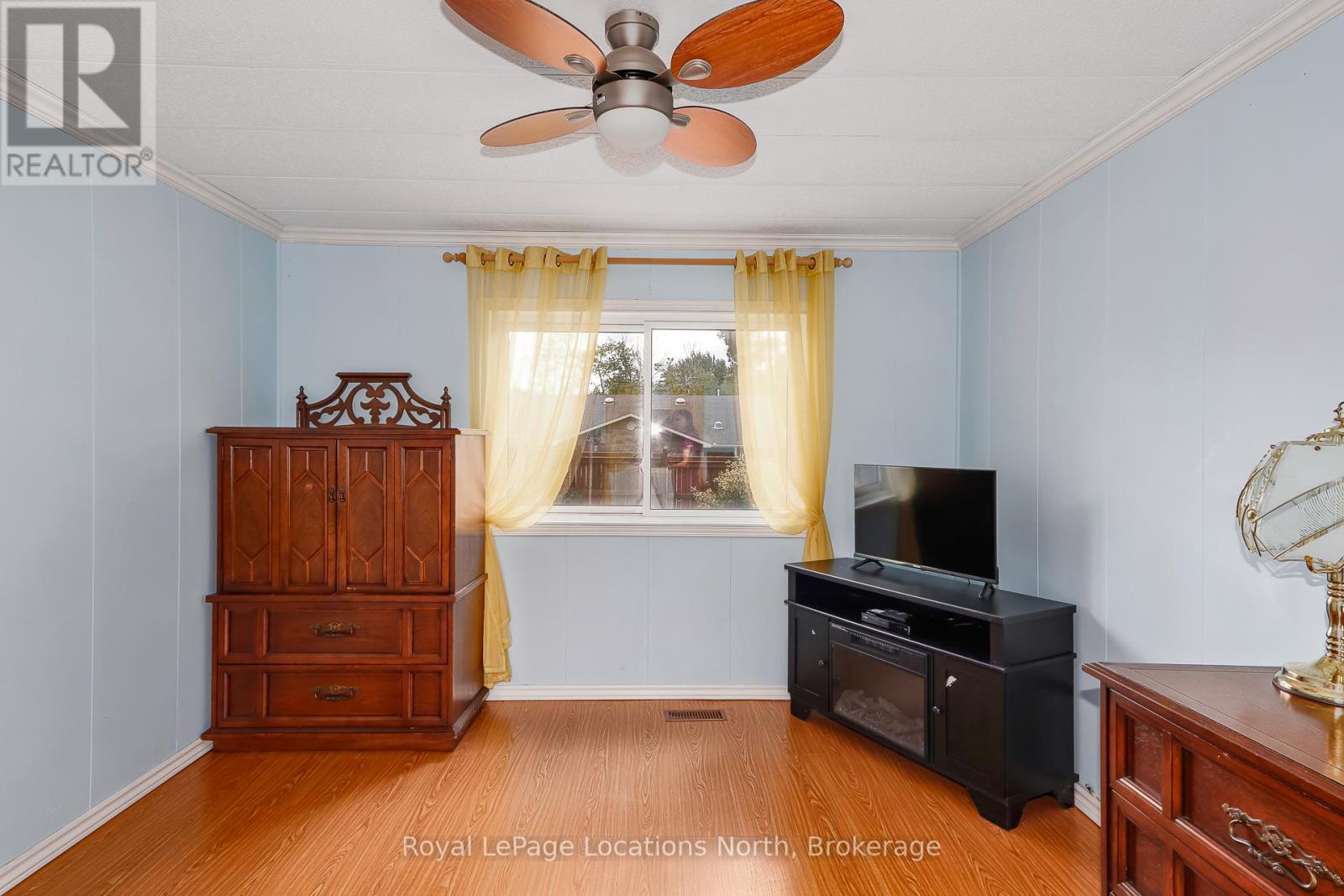 5 Golf Avenue E, Wasaga Beach, Ontario  L9Z 1K2 - Photo 16 - S13476834