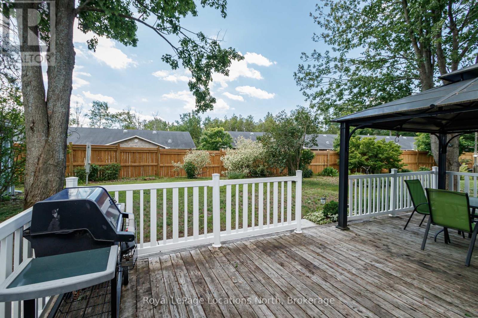 5 Golf Avenue E, Wasaga Beach, Ontario  L9Z 1K2 - Photo 22 - S13476834