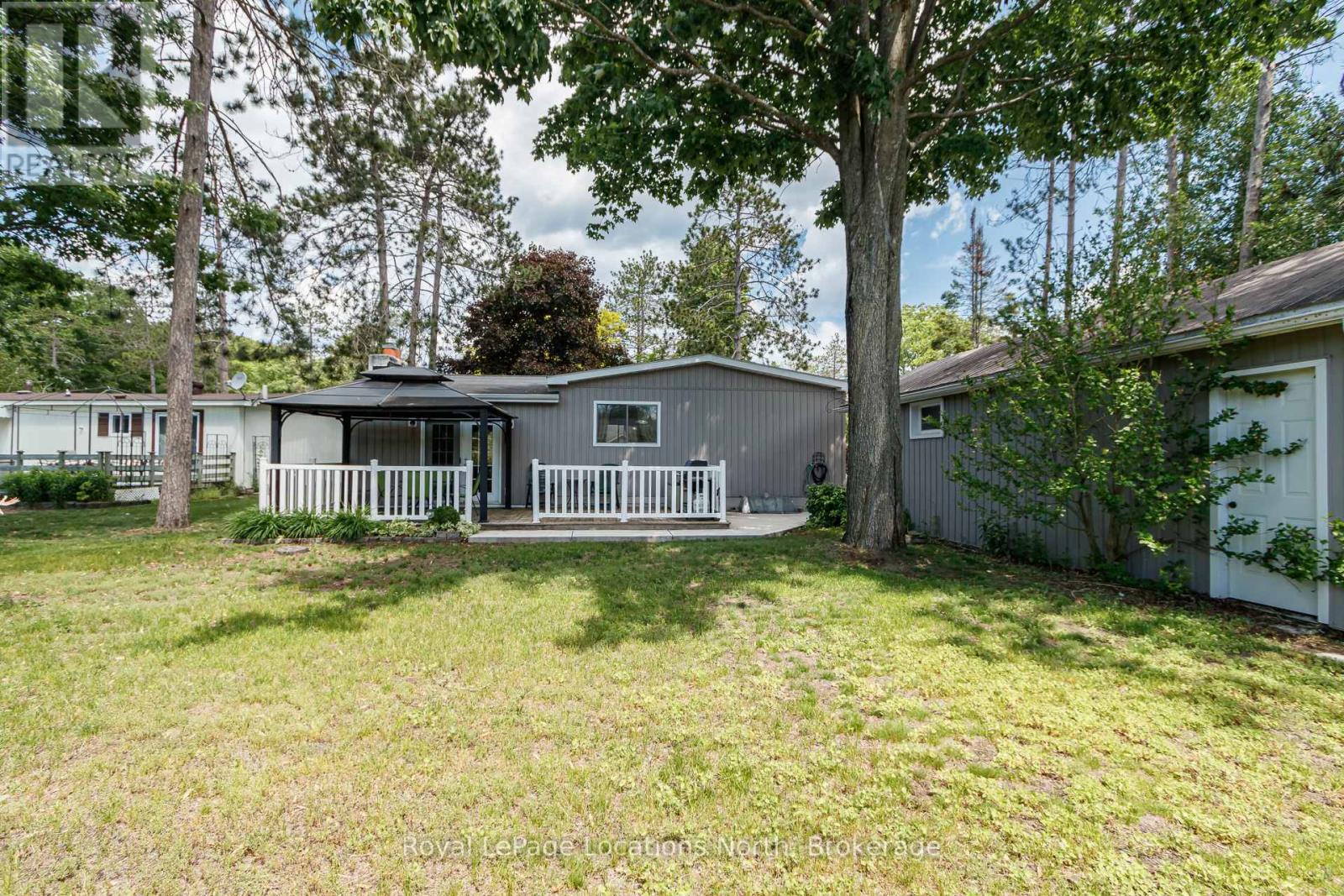5 Golf Avenue E, Wasaga Beach, Ontario  L9Z 1K2 - Photo 8 - S13476834