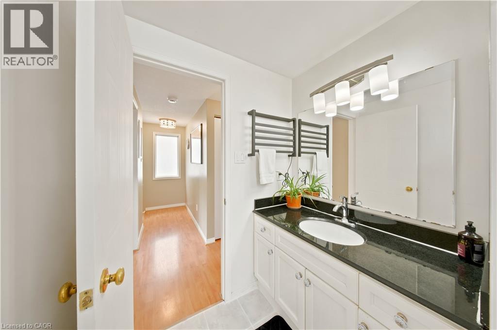 119 Rossmore Court, London, Ontario  N6C 6B7 - Photo 29 - 40842167