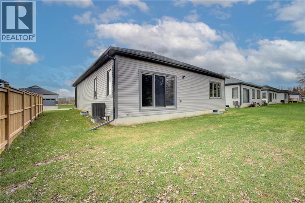 160 Ellen Street, Atwood, Ontario  N0G 1B0 - Photo 32 - 40842192