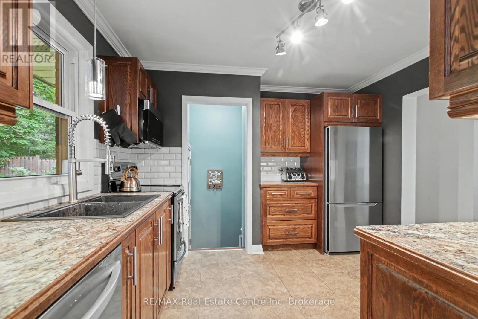 23 Glenburnie Drive, Guelph, Ontario  N1E 4C4 - Photo 6 - X13477514