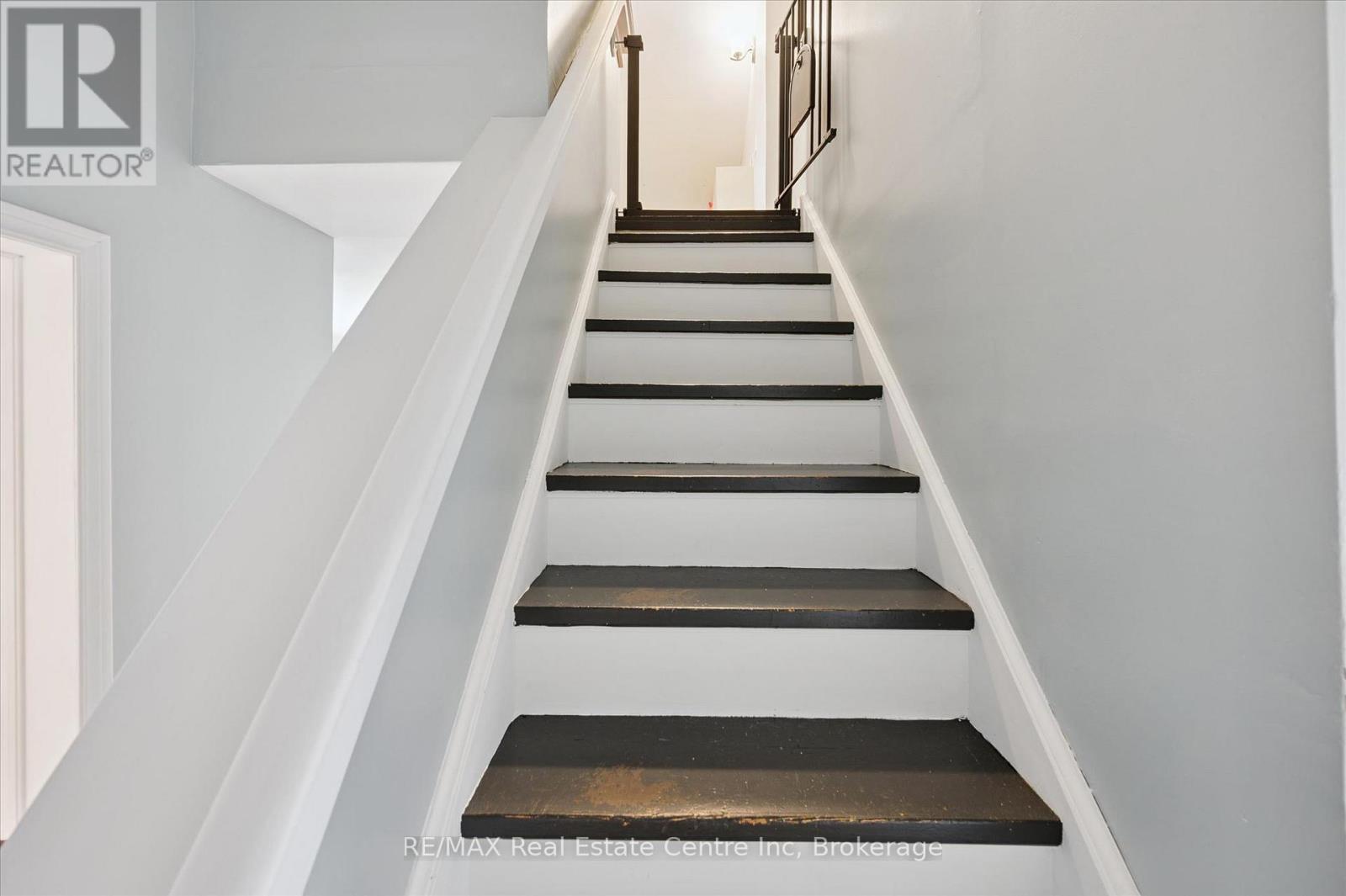 250 St George Street E, Centre Wellington, Ontario  N1M 1K4 - Photo 19 - X13477652