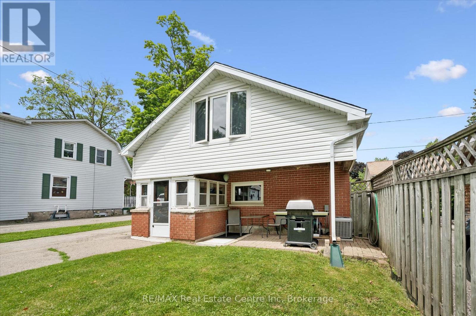 250 St George Street E, Centre Wellington, Ontario  N1M 1K4 - Photo 29 - X13477652