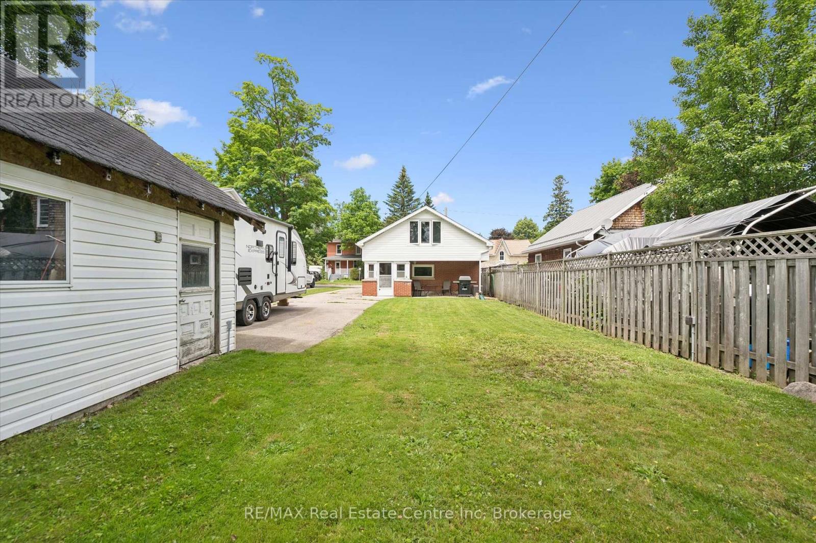 250 St George Street E, Centre Wellington, Ontario  N1M 1K4 - Photo 34 - X13477652