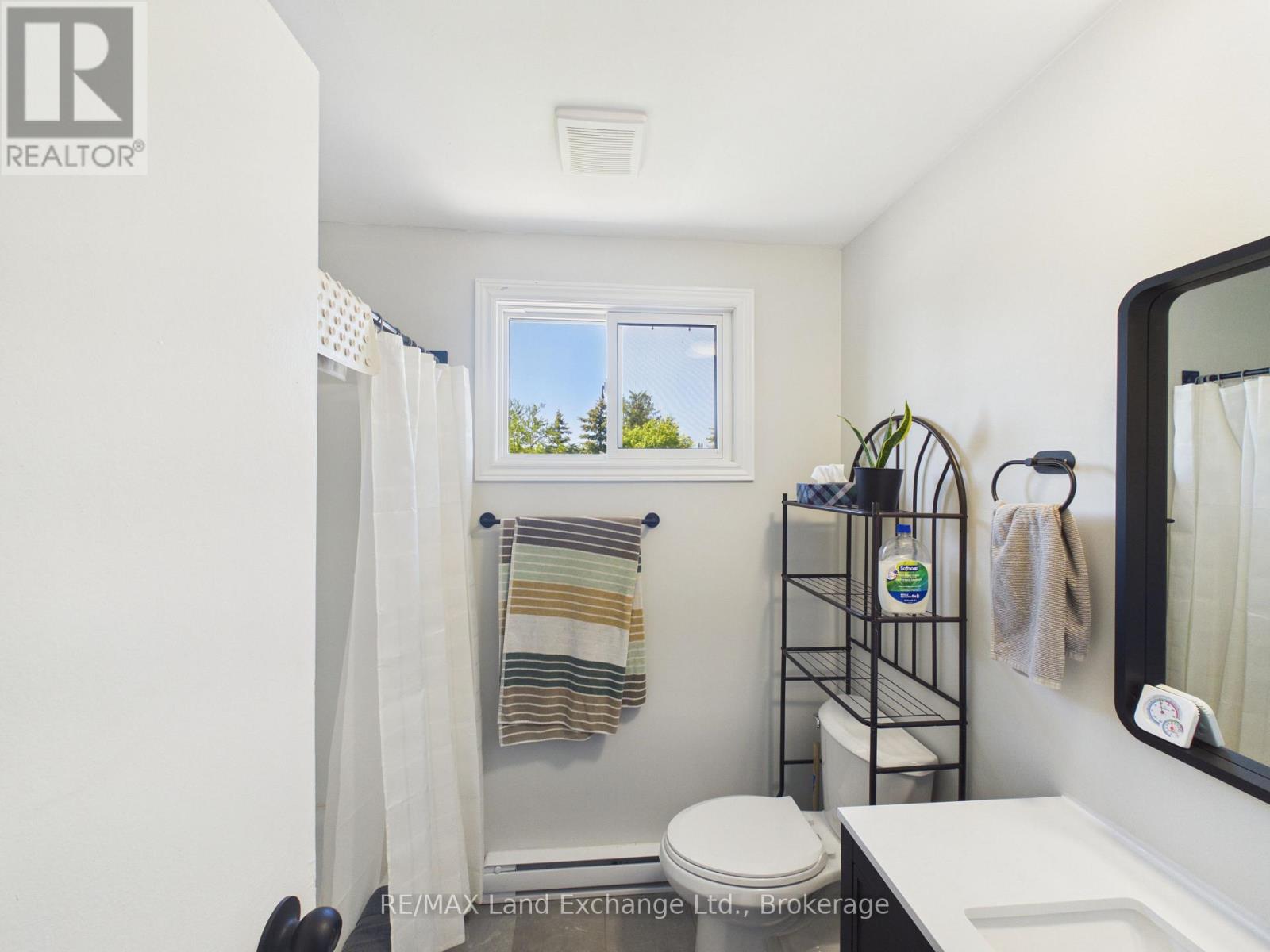 634 Hunter Street, Kincardine, Ontario  N2Z 1R6 - Photo 6 - X13477658