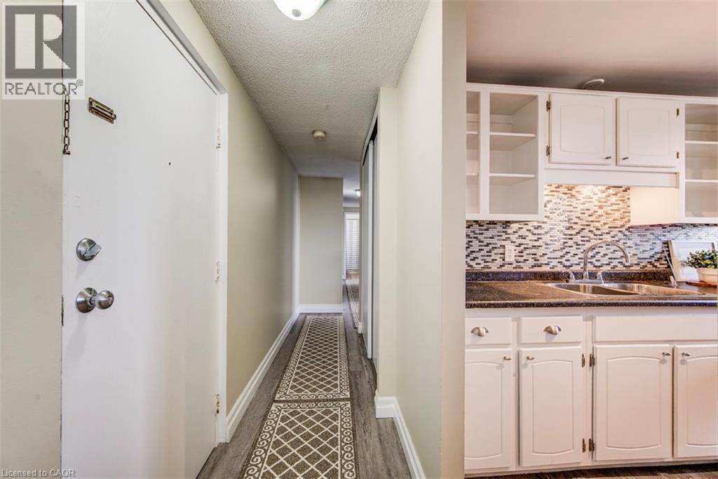 303-4 Avalon Place, Kitchener, Ontario  N2M 4N6 - Photo 13 - 40842117