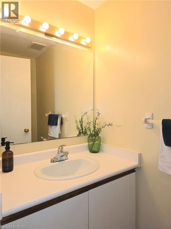 250 Keats Way Unit# 6, Waterloo, Ontario  N2L 6J5 - Photo 19 - 40842072