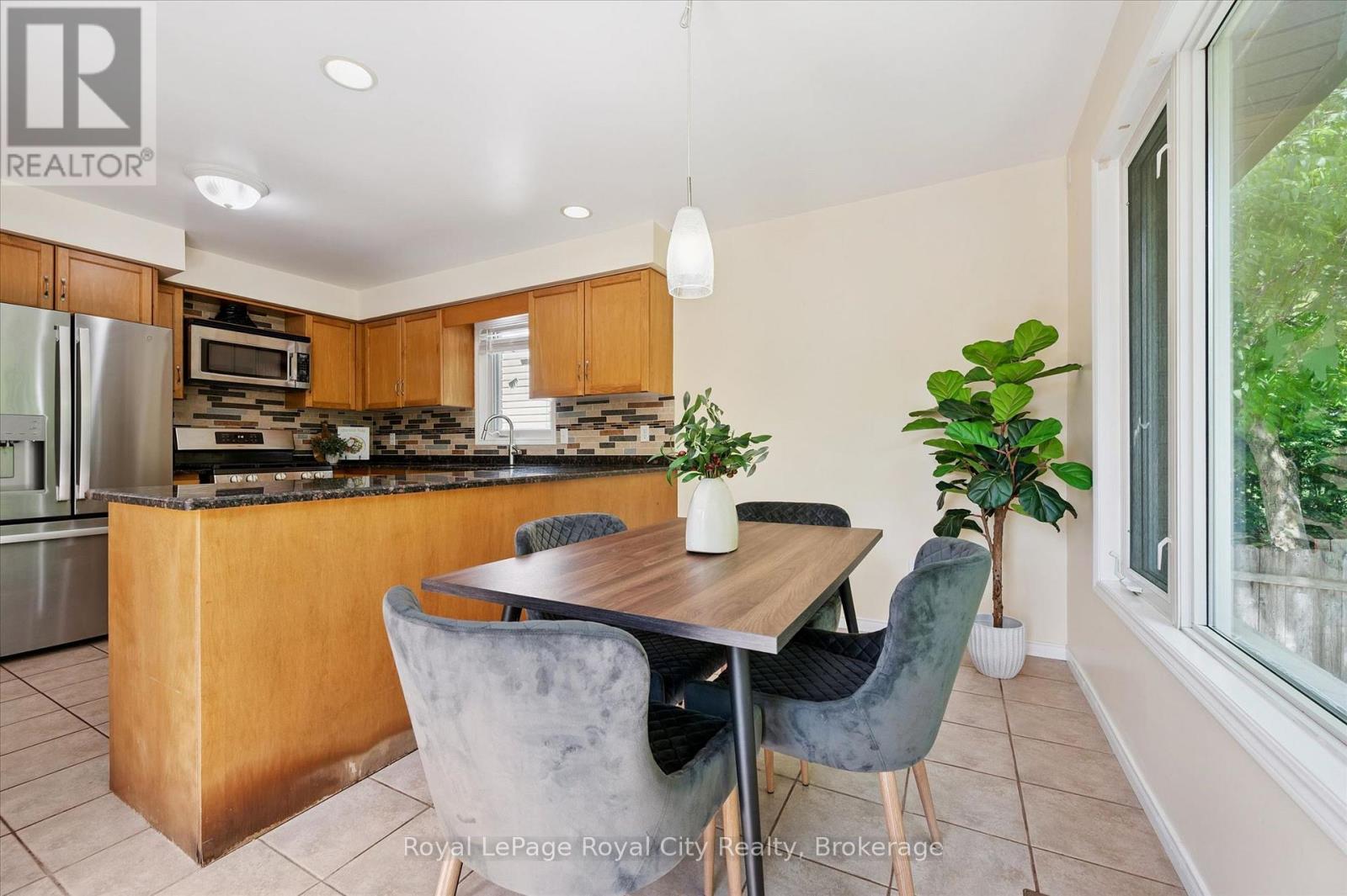 73 Waxwing Crescent, Guelph, Ontario  N1C 1E3 - Photo 17 - X13477760