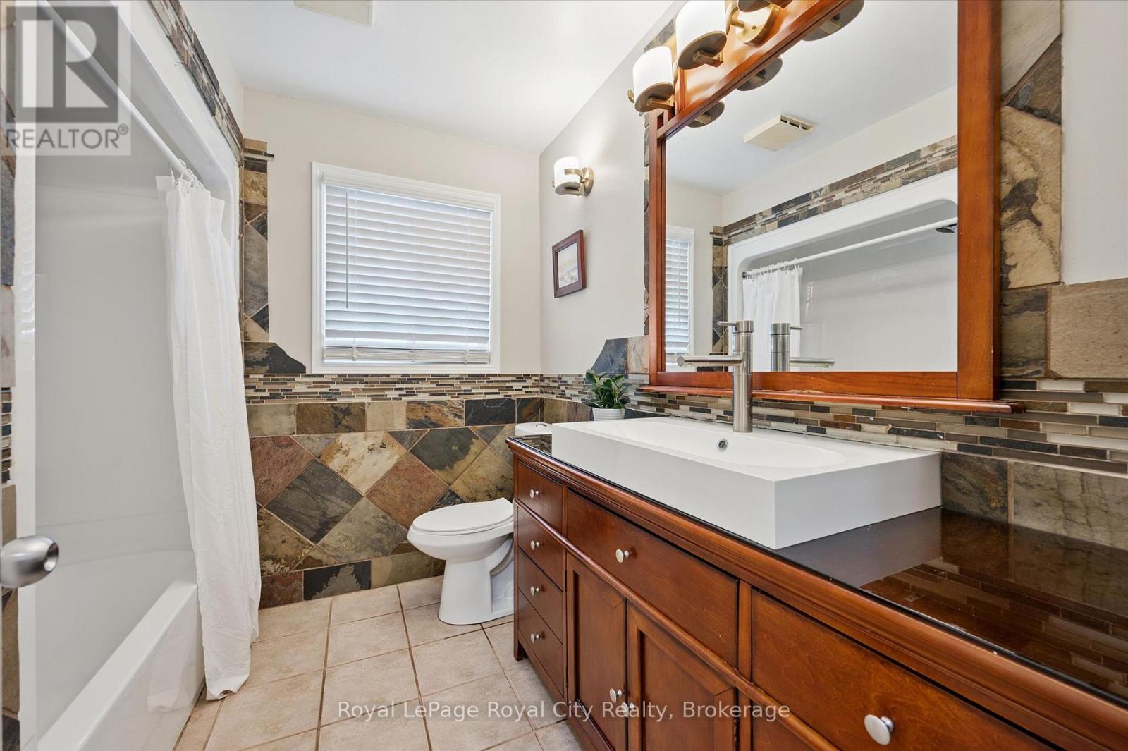 73 Waxwing Crescent, Guelph, Ontario  N1C 1E3 - Photo 22 - X13477760